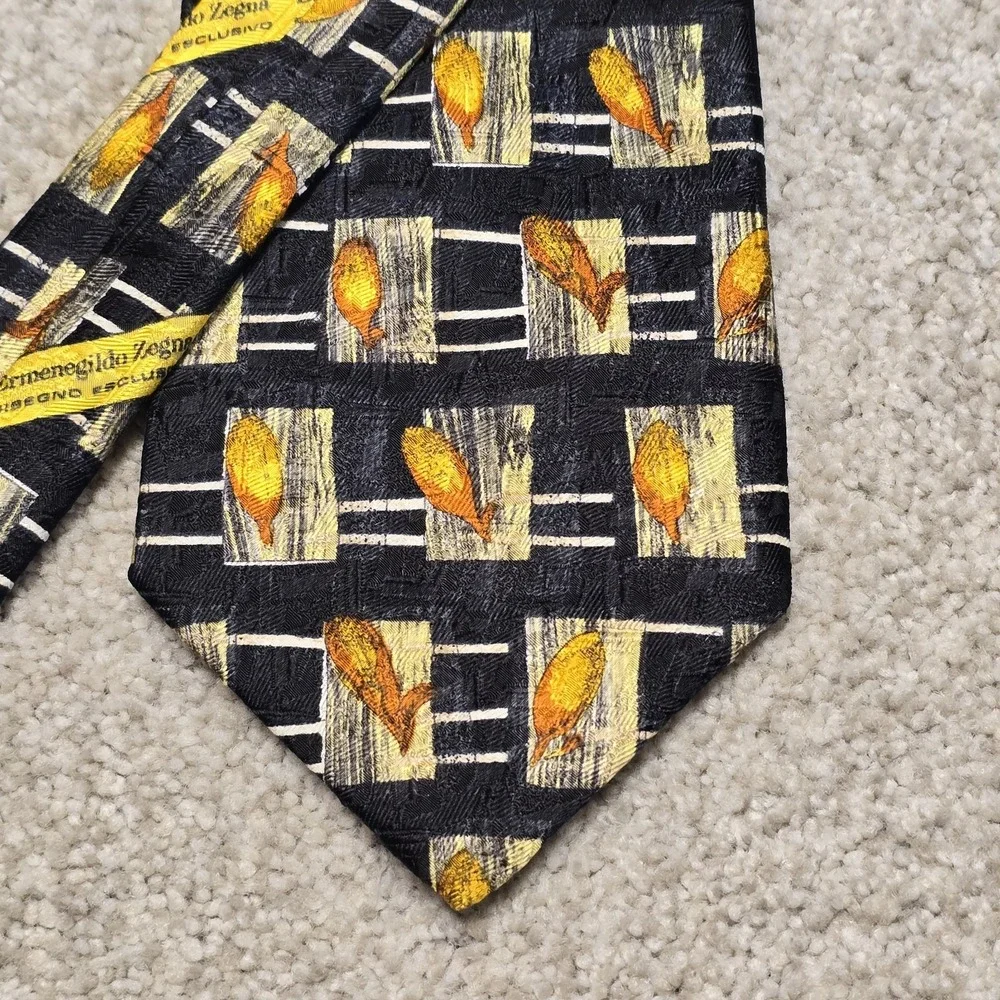 Ermenegildo Zegna 100% Silk Tie‎ Black Gold Abstract Leaf Italy Luxury
